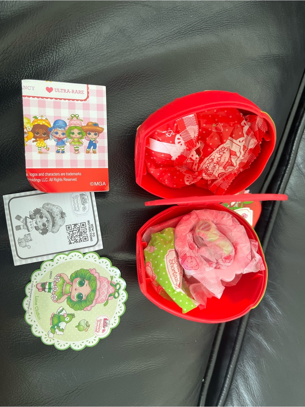 L.O.L. Surprise! Lime Chiffon strawberry shortcake - outside open, inside intact - Picture 6 of 11